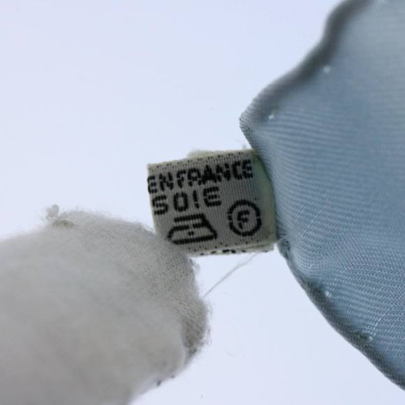 HERMES Carre 90 ROMANTIQUE Scarf Silk Blue Auth am5236 - Picture 15 of 16